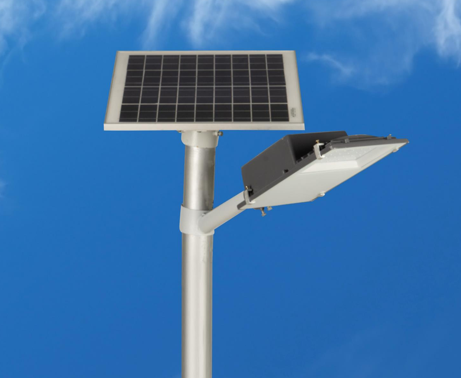 Semi Integrated Solar Street Light Glass Model 15 Watt Light 12.8V 18Ah Battery 50W Solar Panel