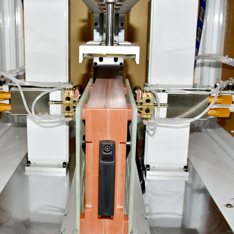 DOUBLE-SIDED FULLY AUTOMATIC SPOT WELDING MACHINE (8 SKXD-700L) (b479) - Image 3